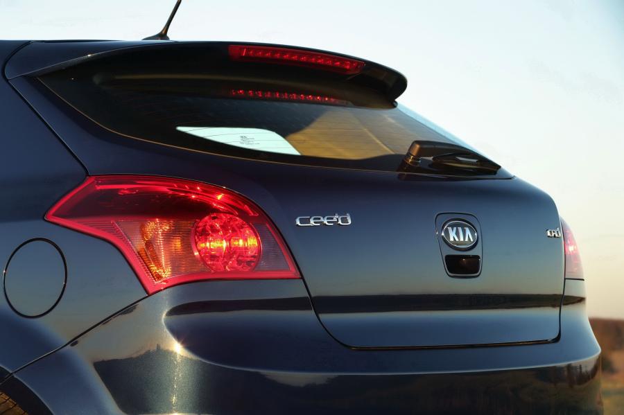  Kia pro_cee&rsquo;d 2008 года  (фото 61 из 182)